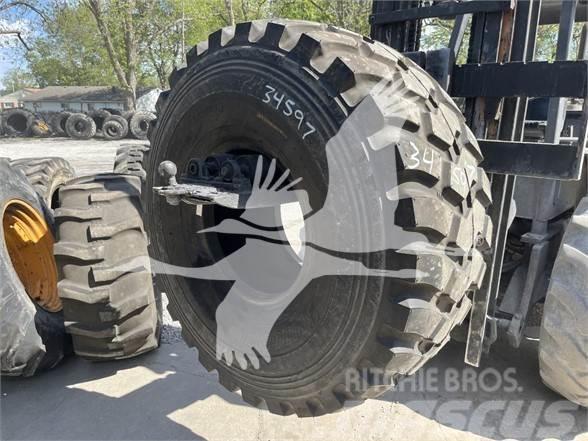 Bridgestone 24R21 Dæk, hjul og fælge
