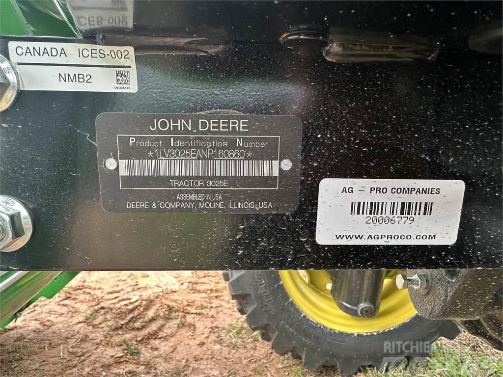 John Deere 3025E Kompakte traktorer