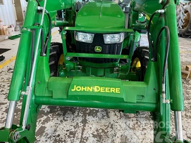 John Deere 5075E Traktorer