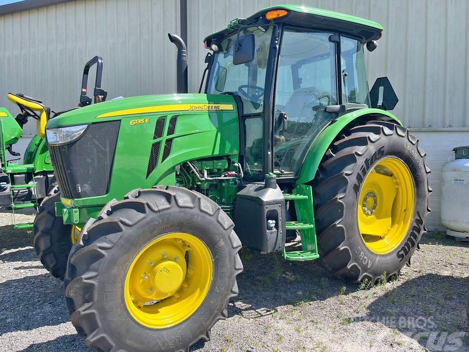 John Deere 6135E Kompakte traktorer