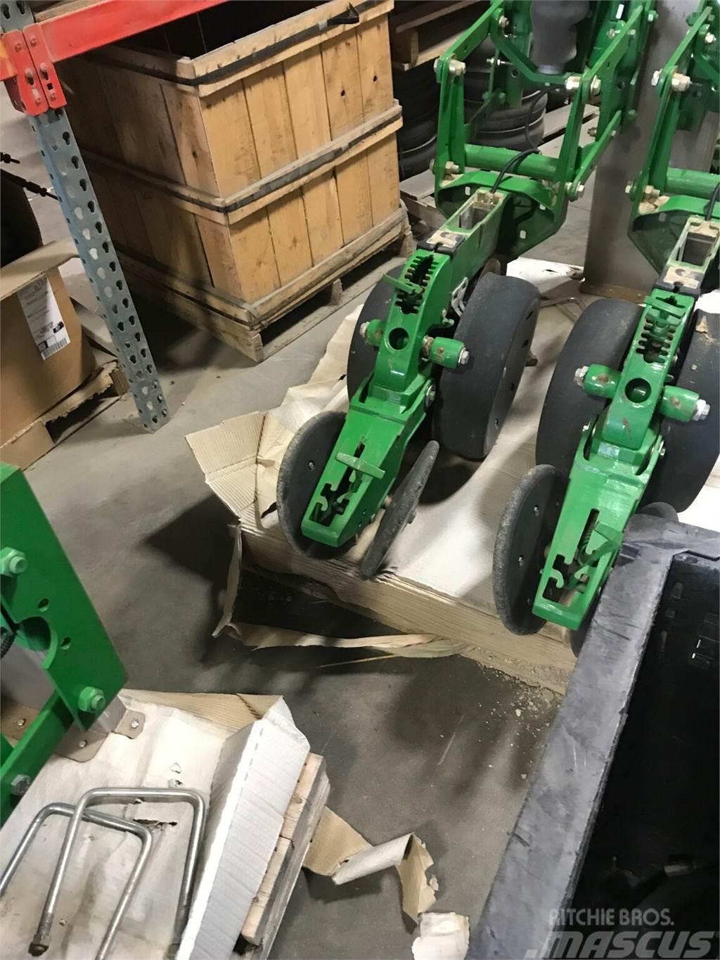 John Deere XP Row unit w/ No-tlll & smarbox insect Andre såmaskiner