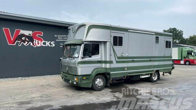 Mercedes-Benz 817 Niehoffaufbau mit Küche Sitzecke 3 Pferde Lastbiler til dyretransport