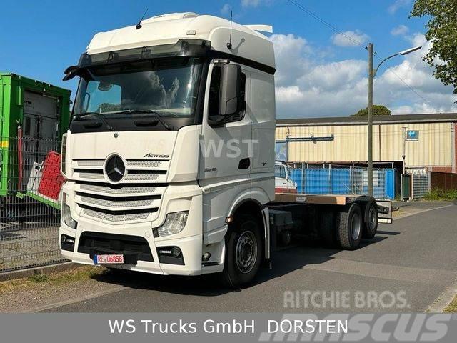 Mercedes-Benz Actros 2542 LL 1 6x2 Fahrgestell 2 Stück Chassis