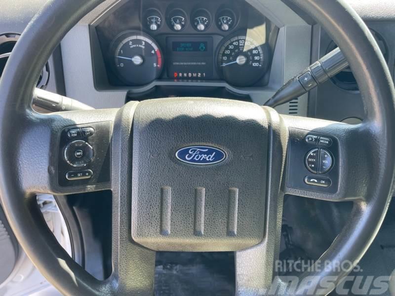 Ford F-650 Autotransportere / Knæklad