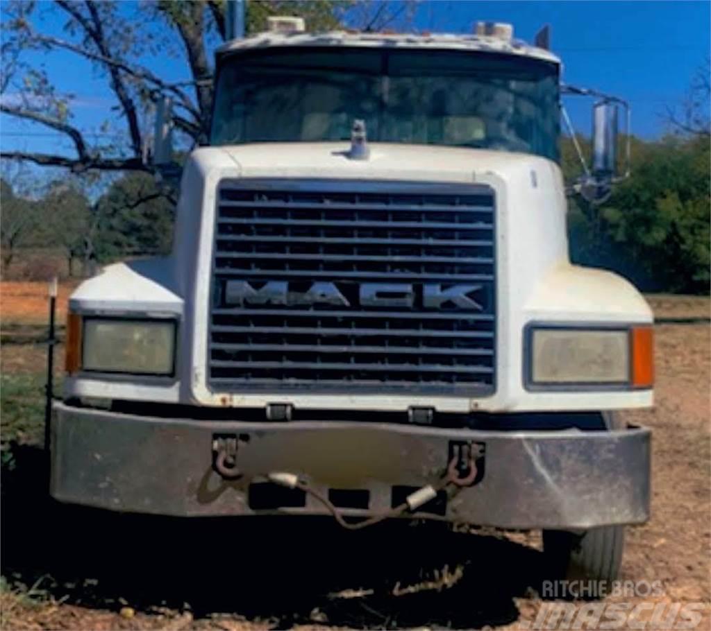 Mack CH613 Trækkere