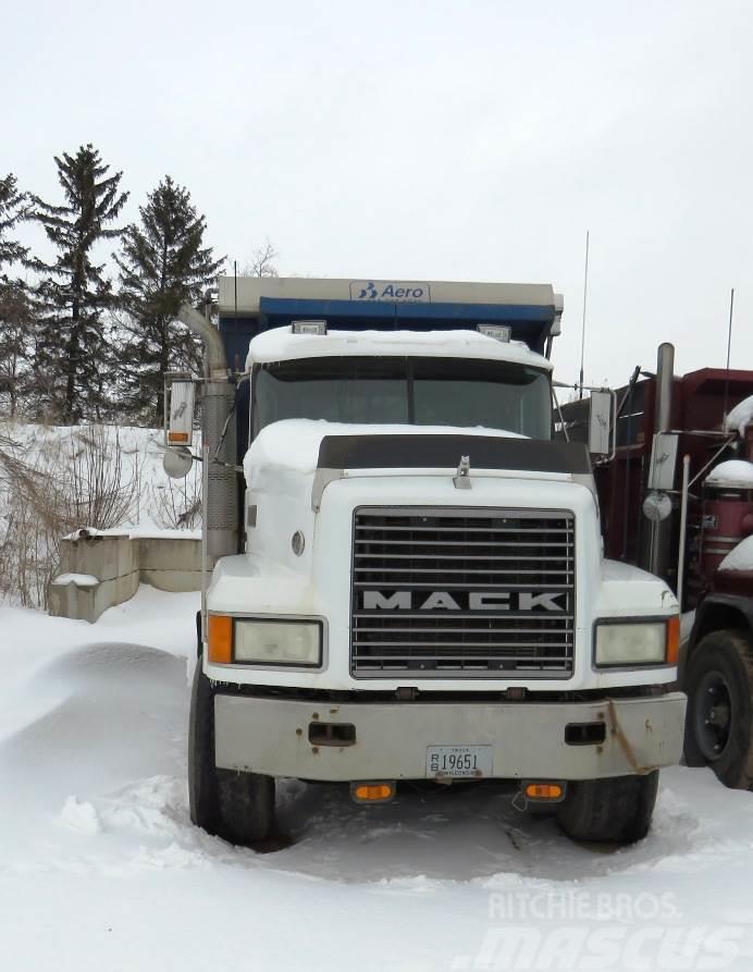 Mack CL613 Lastbiler med tip