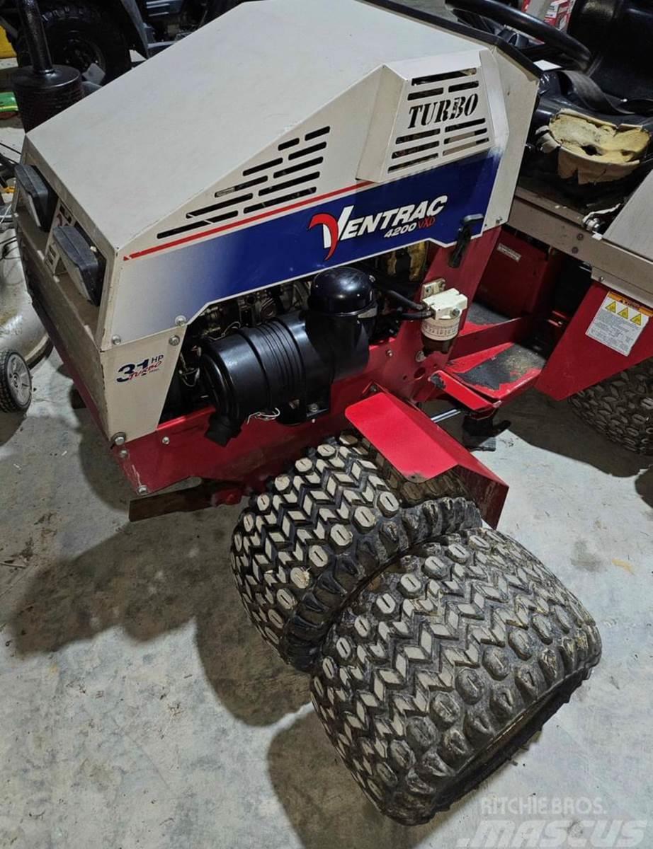 Ventrac 4200 VXD Traktorer
