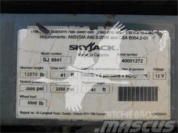 SkyJack SJ8841RT Saxlifte