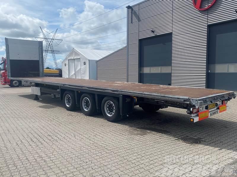 Schmitz 3-aks mega åben 13,60m Semi-trailer med lad/flatbed