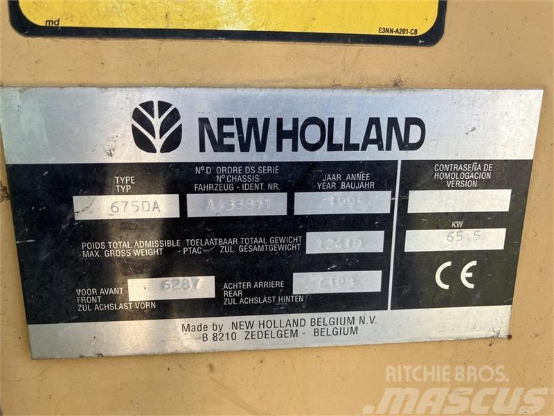 New Holland 675D Rendegravere