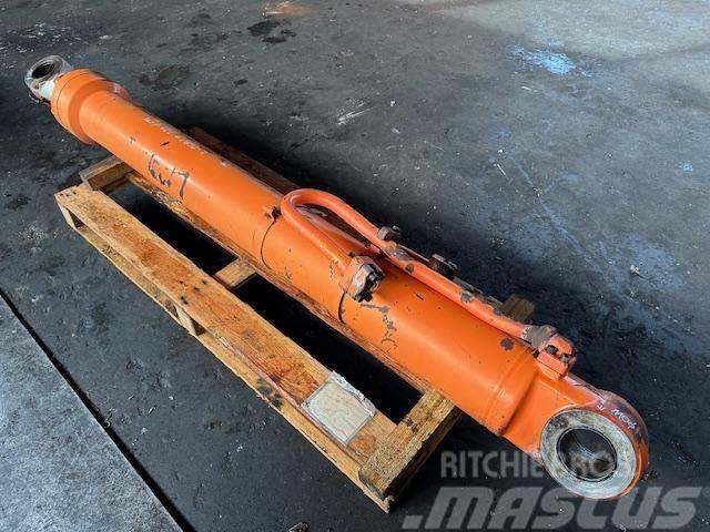 Fiat-Hitachi FH 400 BEARING Chassis og suspension
