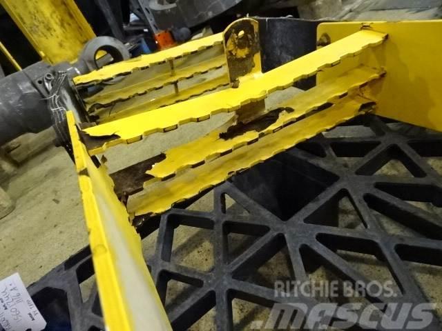 Volvo L220F Trappa Chassis og suspension