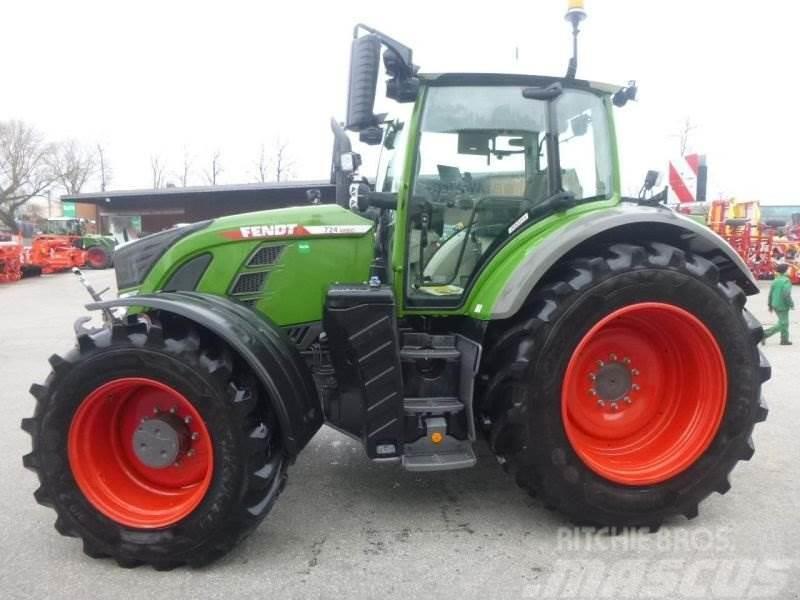 Fendt 724 VARIO GEN6 PROFI PLUS Traktorer