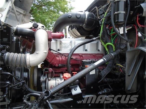 Mack PINNACLE CXU613 Trækkere