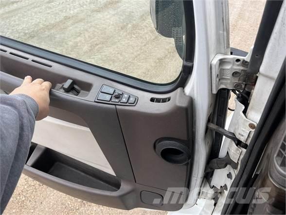 Volvo VNL64T300 Trækkere