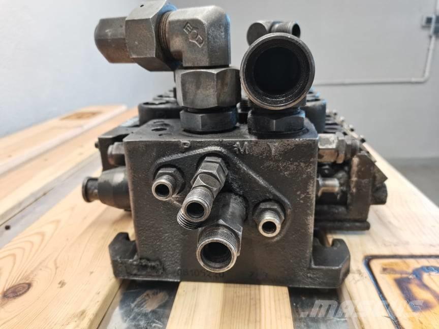 Manitou MLT 737 hydraulic distributor Hydraulik