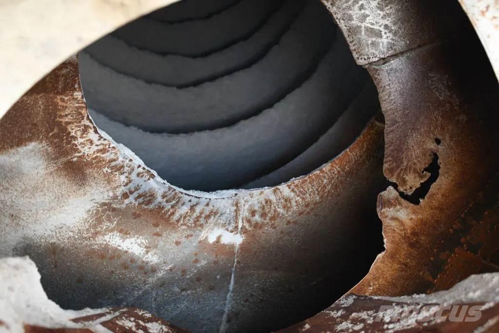 Van Hool KARRENA 15m3 MIXER!!MOTOR!!OWN ENGINE!! Andre Semi-trailere