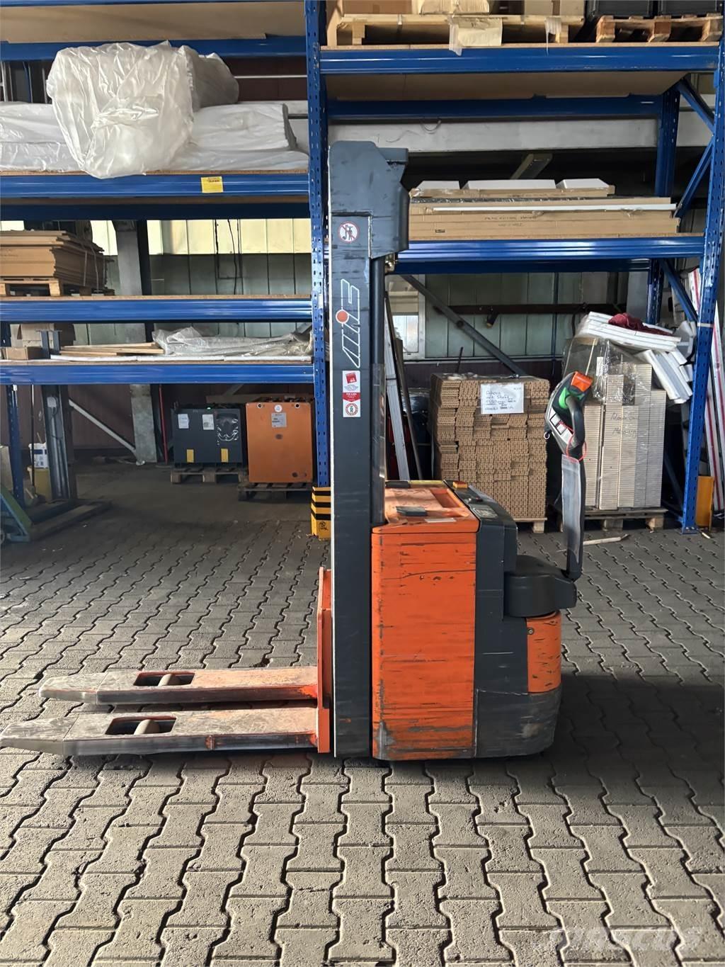 MIC G16s Triplex 4600 mm Hochubwagen Gaffelstabler med gående fører