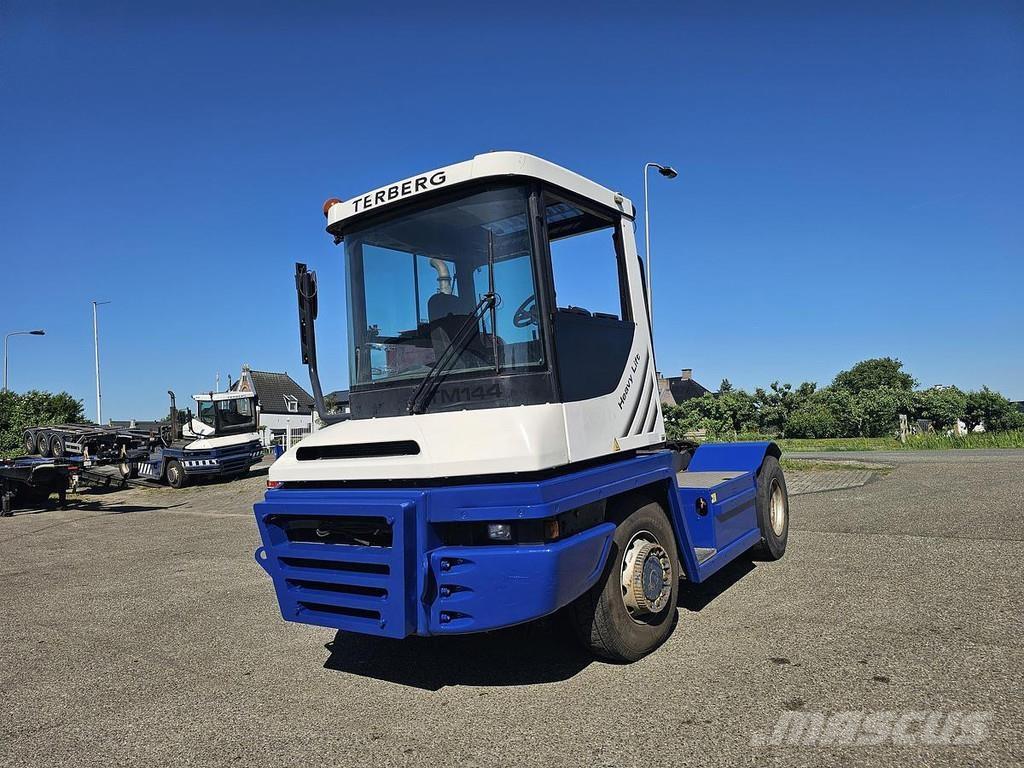 Terberg RT283 | TERMINAL TRACTOR 4X4| TURNING CHAIR. | AUT Terminaltraktorer