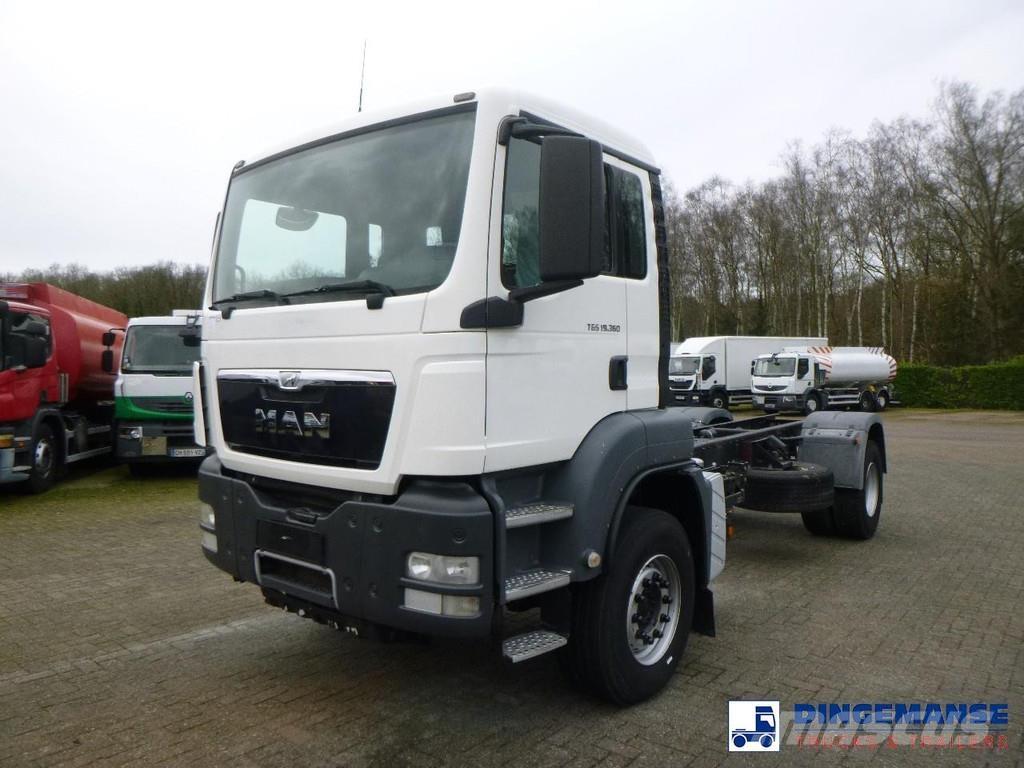 MAN TGS 19.360 4X2 BBS manual Euro 2 chassis + PTO Chassis