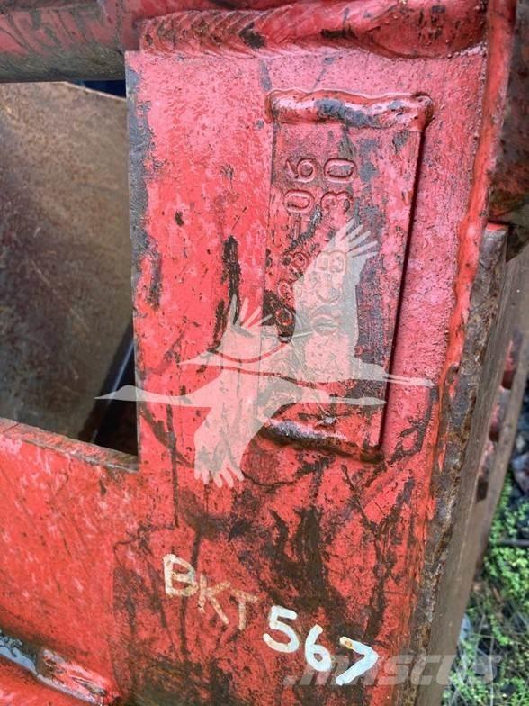 TAG 24 DIGGING BUCKET Skovle