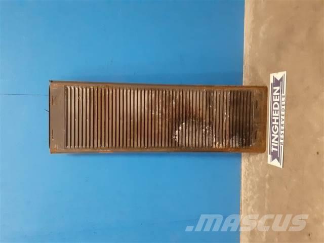 CLAAS Dominator 98 Sand- og saltspredere