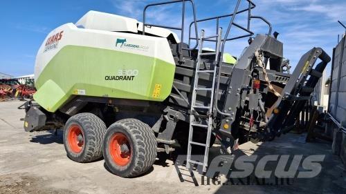 CLAAS Quadrant 3300 RF T Pressere til firkantede baller