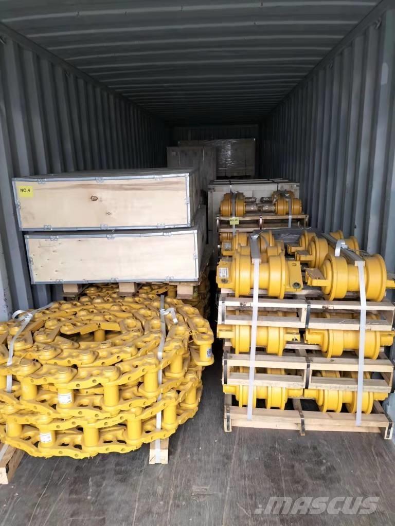 Komatsu D155A-2 track chain assembly Bånd, kæder og understel