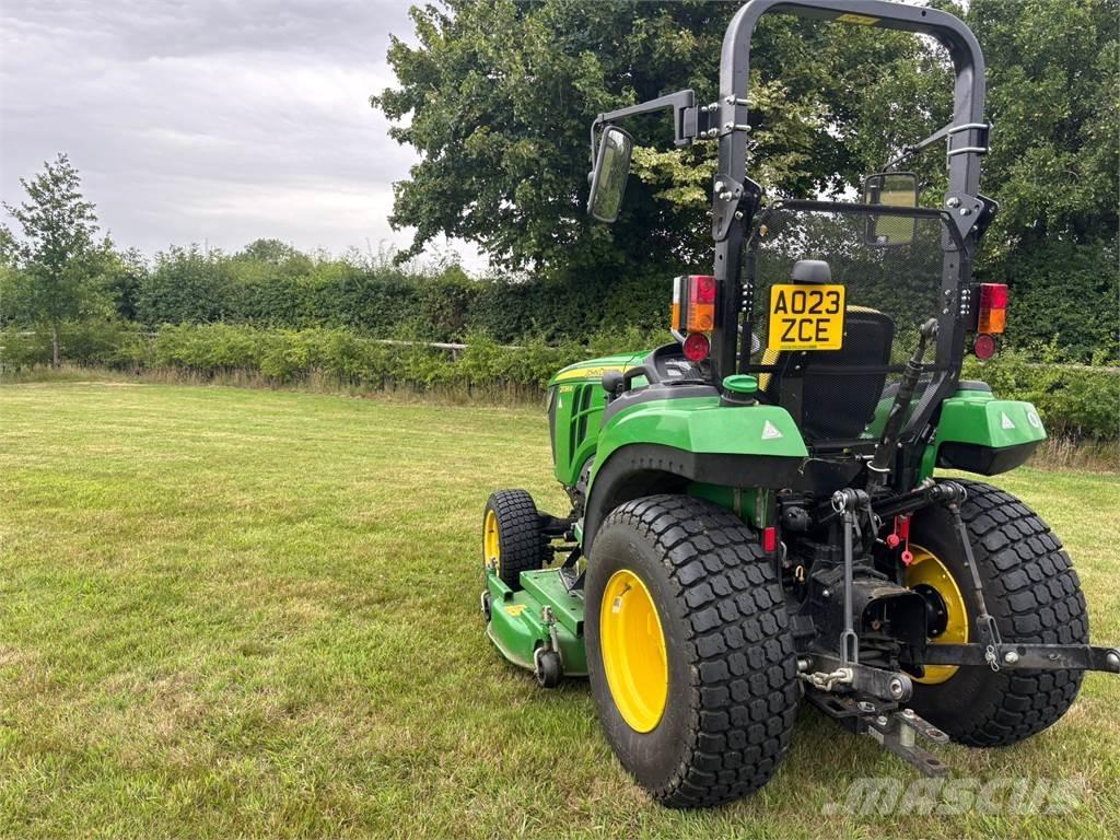 John Deere 2038R 60D Kompakte traktorer