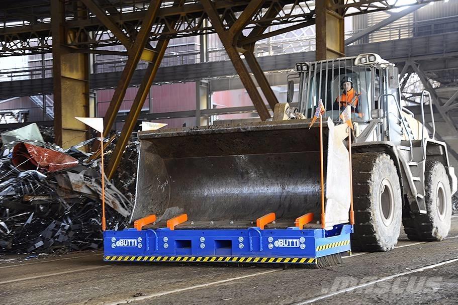 Butti INDUSTRIAL BROOM MEGA WORKS attachment Affaldsfabrikker