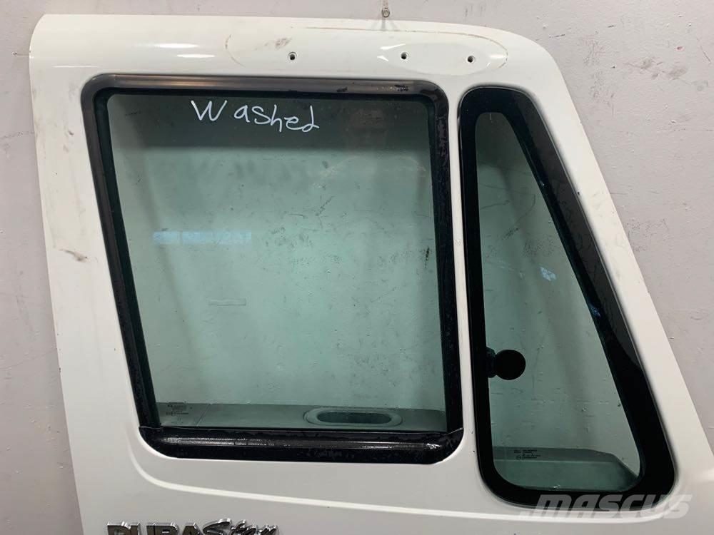 International 4300 Transport – Andet