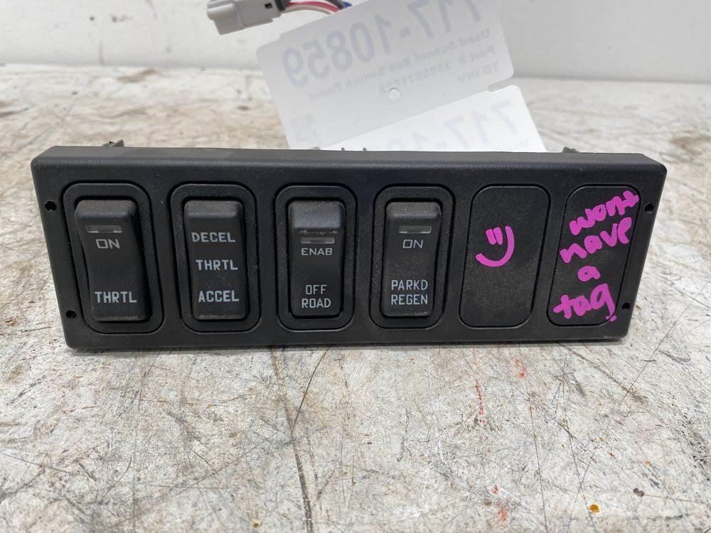 International School Bus Elektronik