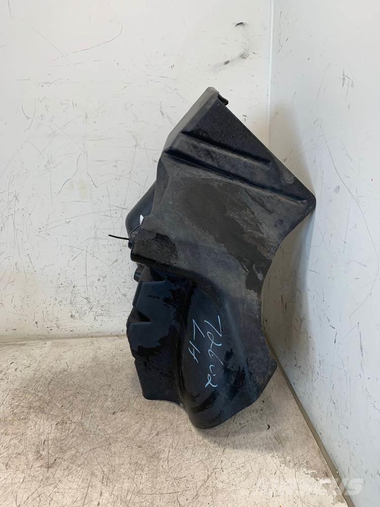 Mack CXU613 Transport – Andet