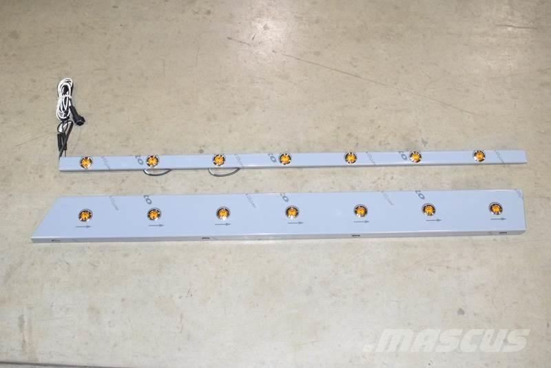 Peterbilt 389 Extended Hood Transport – Andet