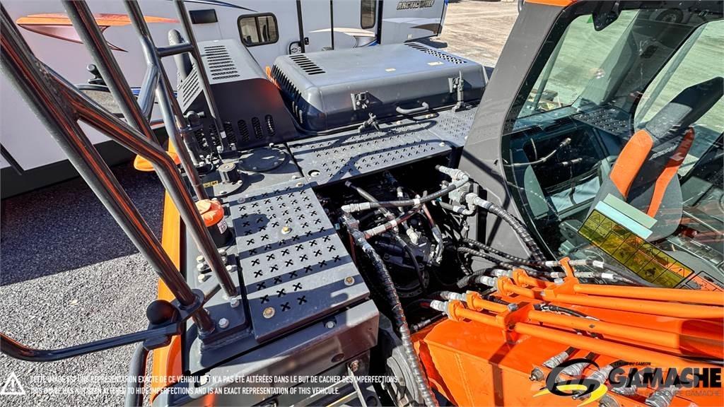 Develon DX180LC-5 CRAWLER HYDRAULIC EXCAVATOR Trækkere