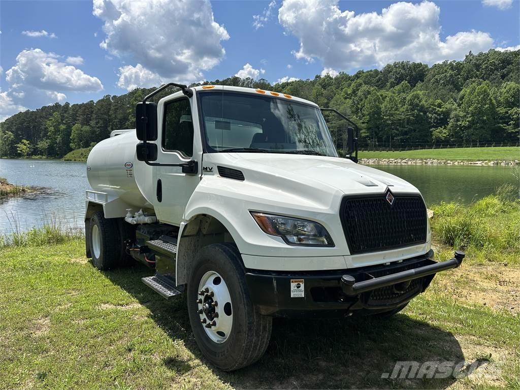 International MV607 Andre lastbiler