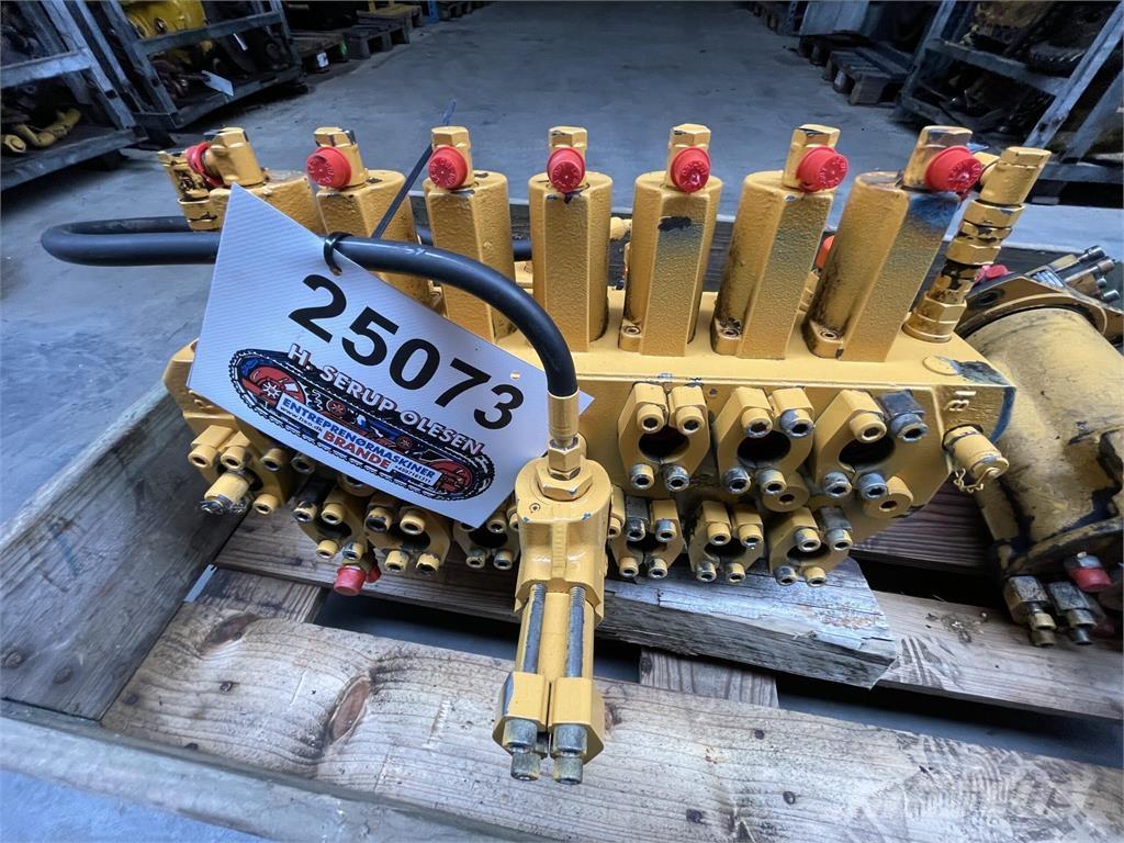 Hovedventilblok, komplet ex. Liebherr A902, s/nr.  Hydraulik