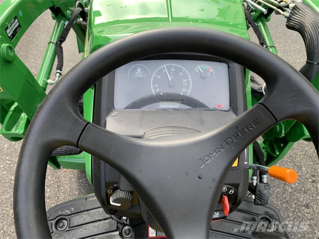 John Deere 1025R Kompakte traktorer