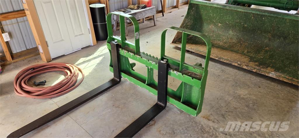 John Deere 5065E Traktorer