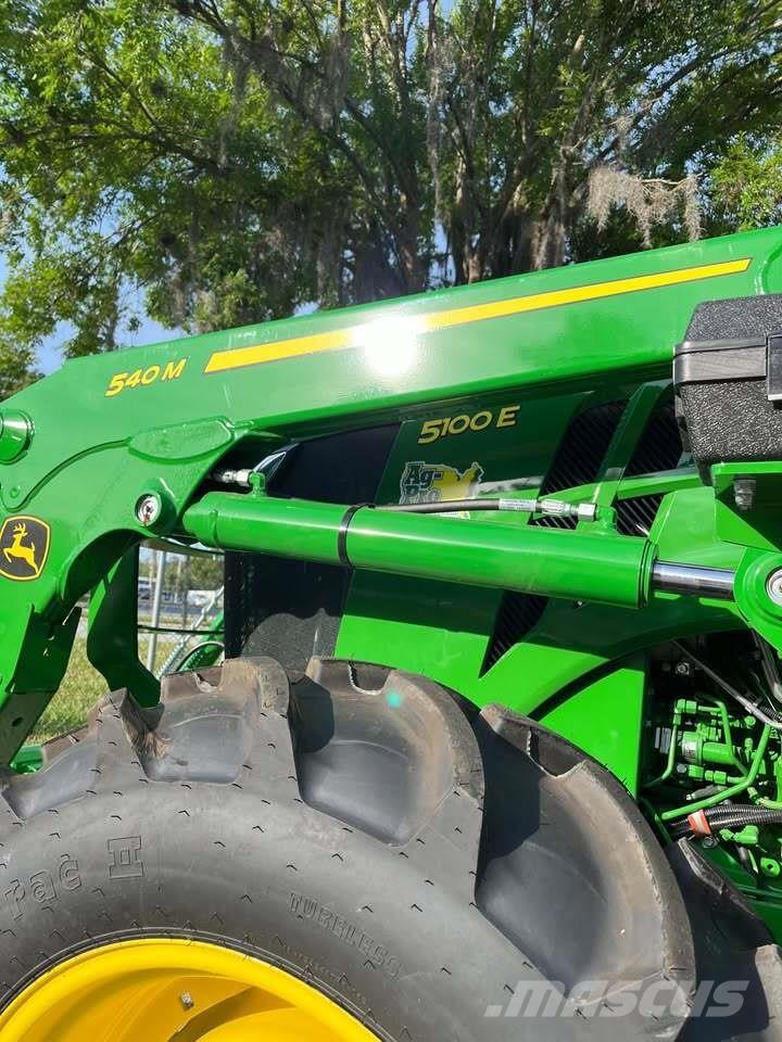 John Deere 5100E Traktorer
