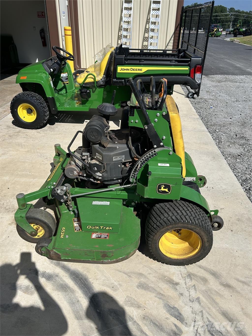 John Deere 652M Traktorklippere