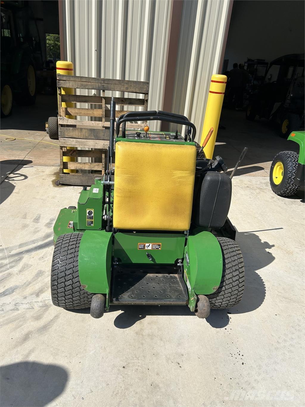 John Deere 652M Traktorklippere