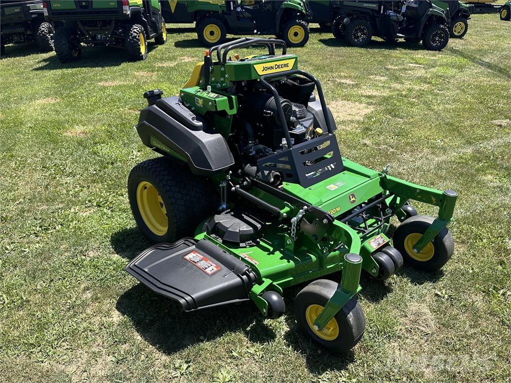 John Deere Q820M Traktorklippere