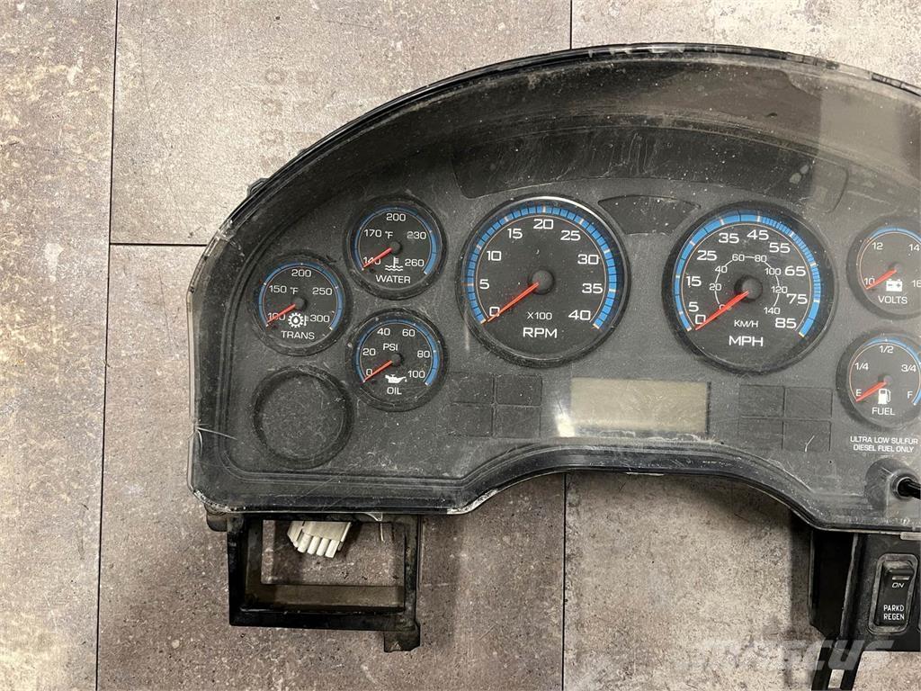 International 3626975F93 Transport – Andet