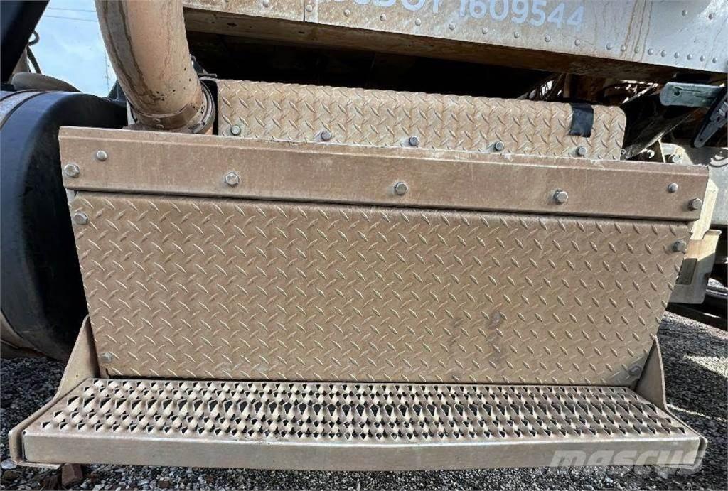 Peterbilt 388 Transport – Andet