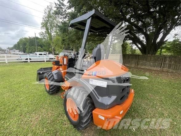 Hitachi ZW50-5B Læssemaskiner på hjul