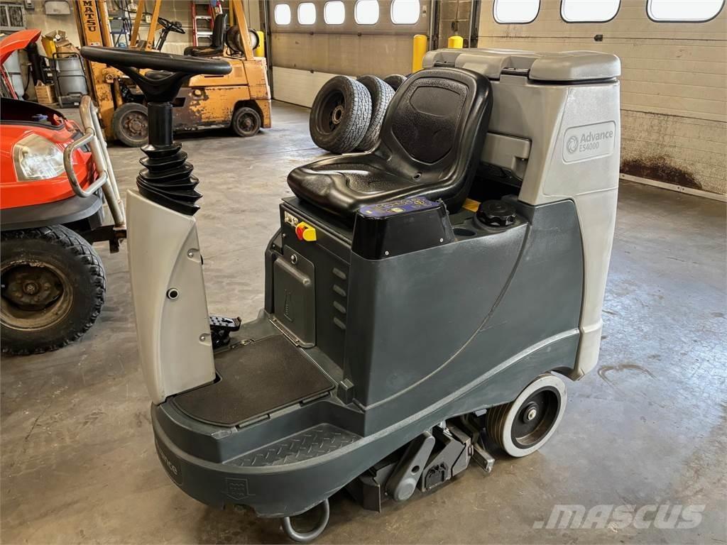 Nilfisk ES4000 Fejemaskiner