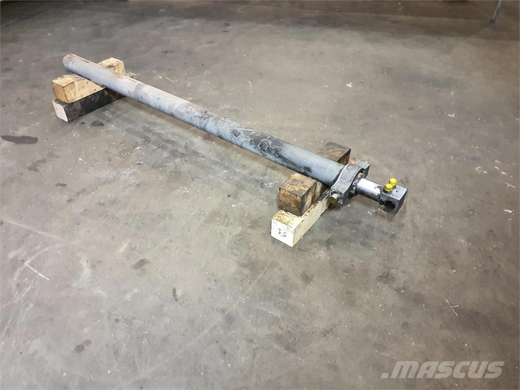 Liebherr LTM 1250-6.1 Extension ram sliding beam Krandele og udstyr