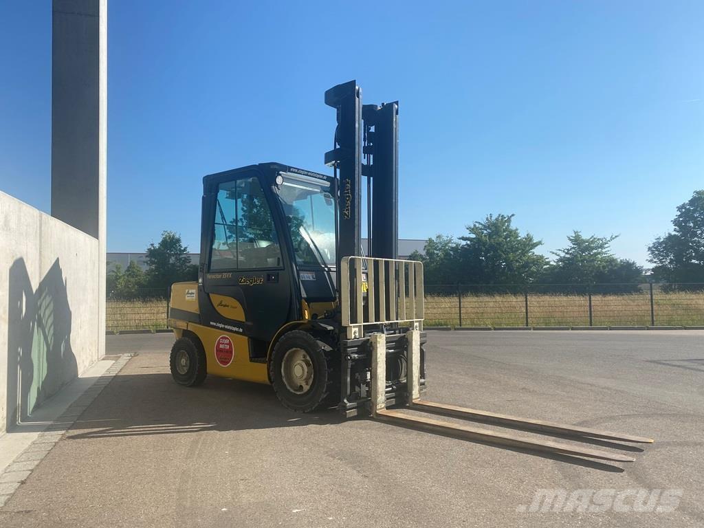 Yale GLP35VX LPG gaffeltrucks