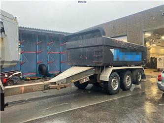 Istrail 3 Axle Dump Truck rep. object
